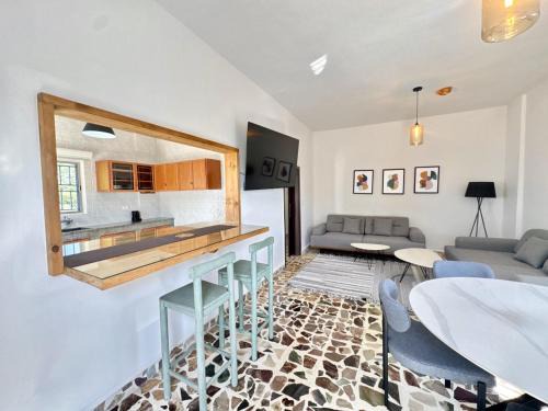 Kfardebian House | Casa Montana 2BR Stone House in Berbara