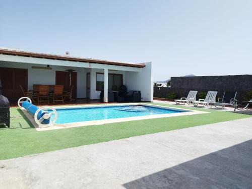 Playa Blanca House | CASA MONTES