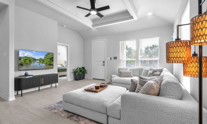 Lackland Terrace House | Casa Neutral - Lackland Delight