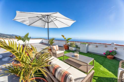 El Granel Apartment | Casa Onelia, 2 bedroom modern oasis, good location