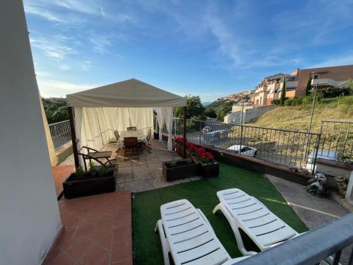 Scarlino Apartment | Casa Panoramica con ampio giardino e parcheggio