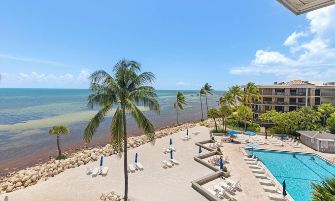 Key West Condo | Casa Papa Del Mar Ocean Front 1800 Atlantic spectacular view and Island charm