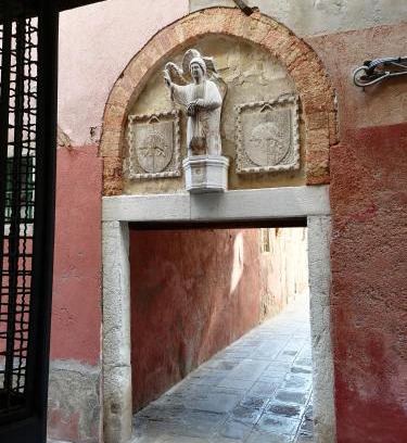 Castello Apartment | Casa pergoletto