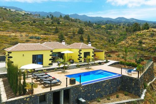 El Jesus House | Casa Pino Arujo