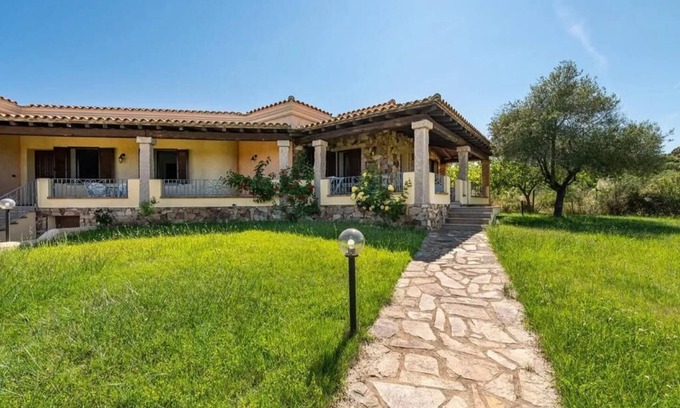 Siniscola Apartment | Casa Pompia 3 - Two Bedroom Apartment, Sleeps 4