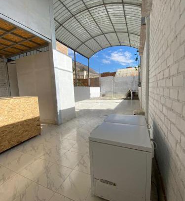 Amarilis House | Casa Portales