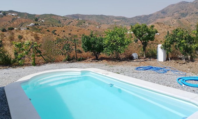 El Borge House | 'Casa Rural Cuesta Málaga' with Mountain Views, Private Pool, and Air Conditioning
