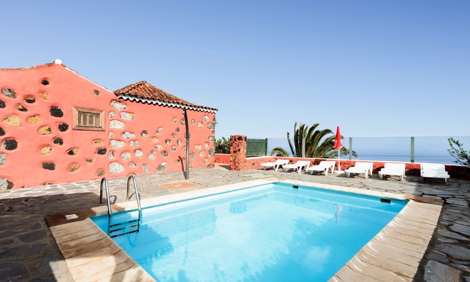 Malpaises Cottage | Casa Rural Los Draguitos, private pool and sea view