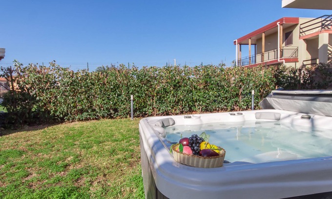 Agnone Bagni Apartment | Casa Smeralda a 200m From The Sea, Augusta, Italy