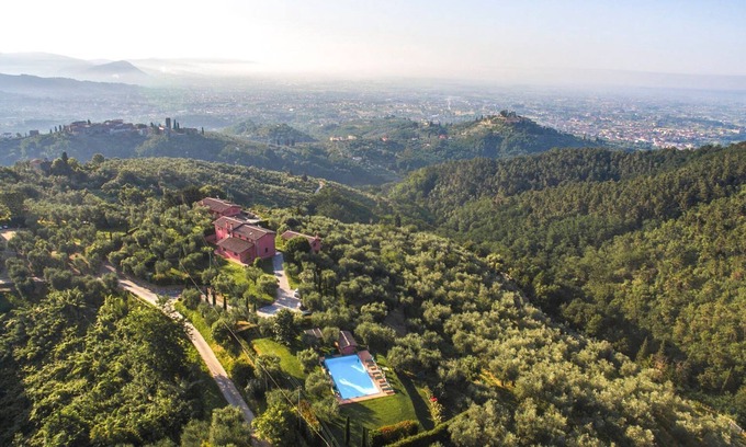 Buggiano Villa | Casa Taffy - Five Bedroom Villa, Sleeps 10