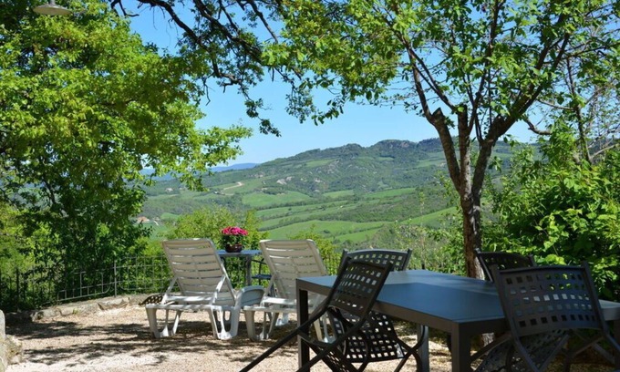 Radicondoli Boat Rental | Casa Vacanze - Il Casettino