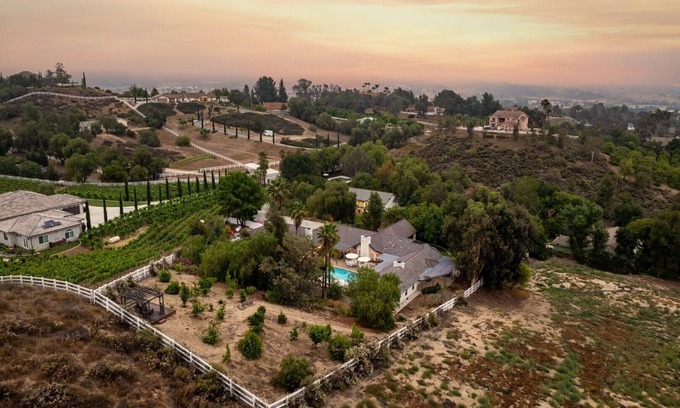 Temecula House | Casa Verde | Wine Country Estate w/Pickleball & Casita
