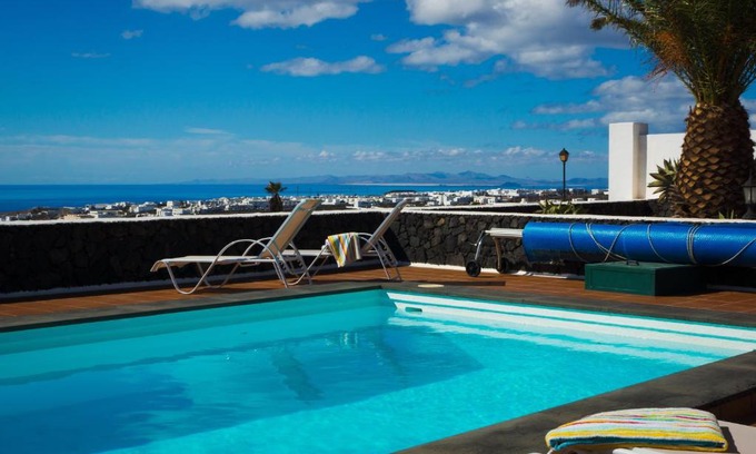 Tias House | Casa Villa La Vega