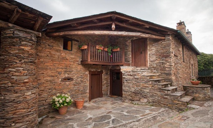 Samos House | CASA XAYMACA