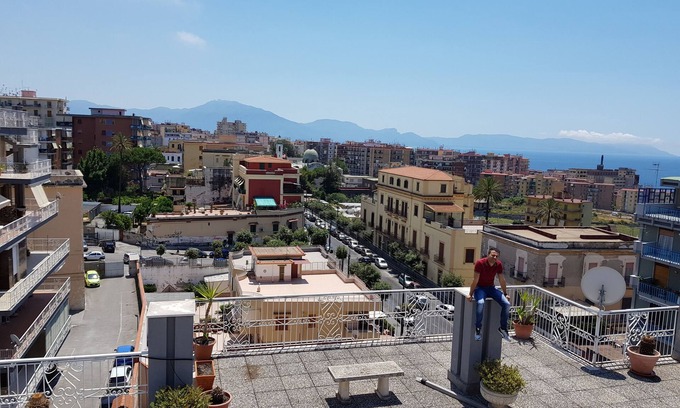 Torre del Greco House | CasaCondo@MARIA Enjoy your holidays in a cozy big space, MtVesuvius, Pompeii, sea