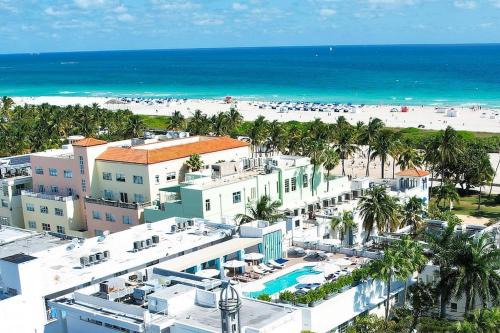 South Beach Apartment | CasaGrandeSouthBeach 7BR 4BA Oceanfront Ocean Dr