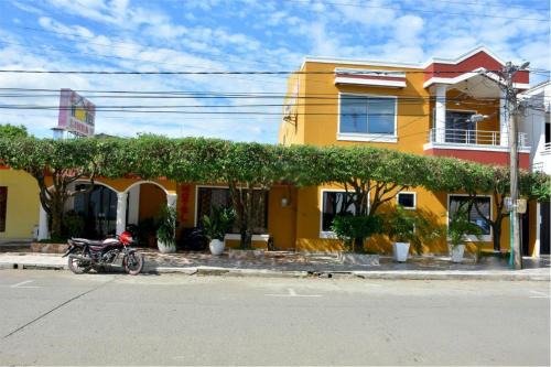 Monteria Bed & Breakfast | CasaHotel Linda V
