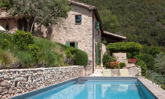 Campello sul Clitunno Villa | CASALE BELLAVISTA, superb views, private pool