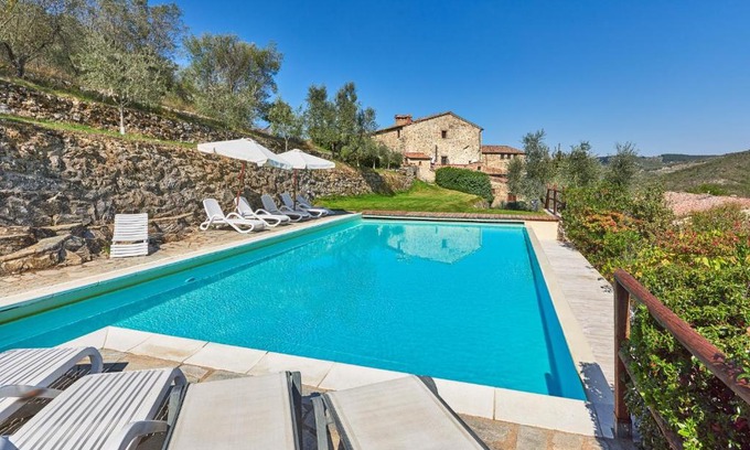 Radda in Chianti Villa | Casale il Gualdo by VacaVilla