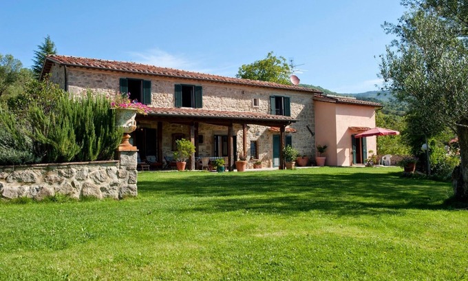 Santa Fiora Villa | Casale Santa Fiora In Santa Fiora, Tuscany