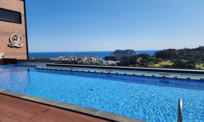 Seogwipo City Hotel | Casaloma Hotel