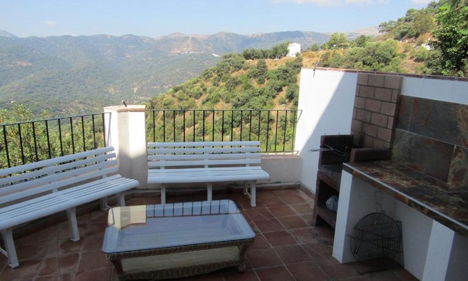 Genalguacil House | Casas Rurales Jardines del Visir