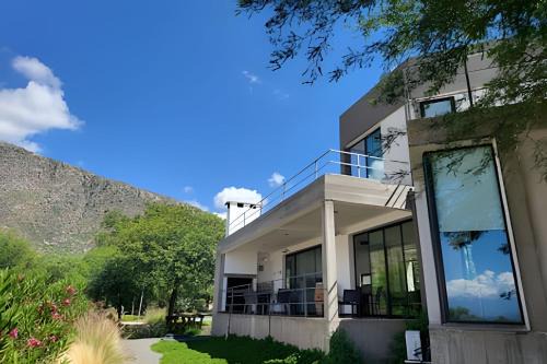 Cafayate Ski Chalet | CASAS Viñedos de Cafayate Alquiler Temporario