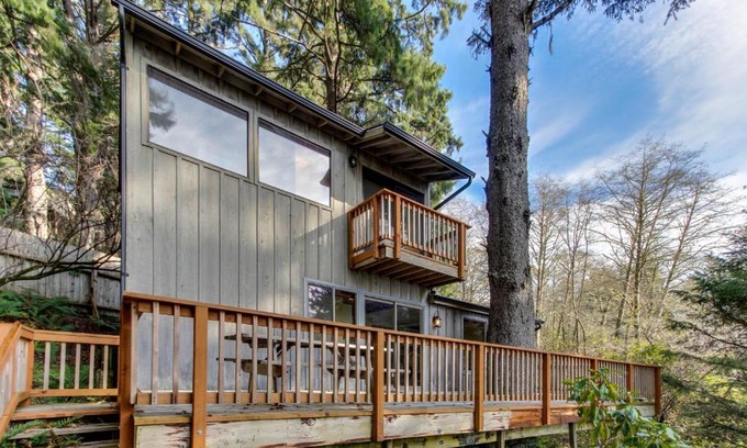 Otis House | Cascade Head Salmon River Getaway
