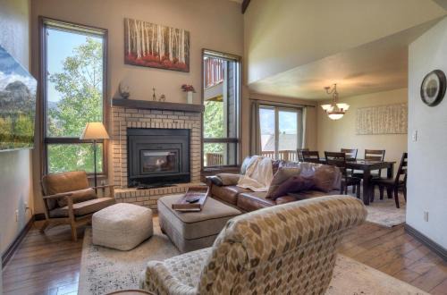 Purgatory House | Cascade Village 27