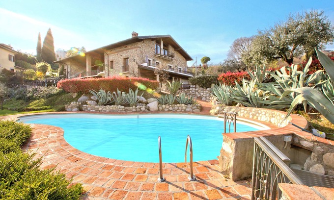 Monte Apartment | Cascina Crocelle Apartments