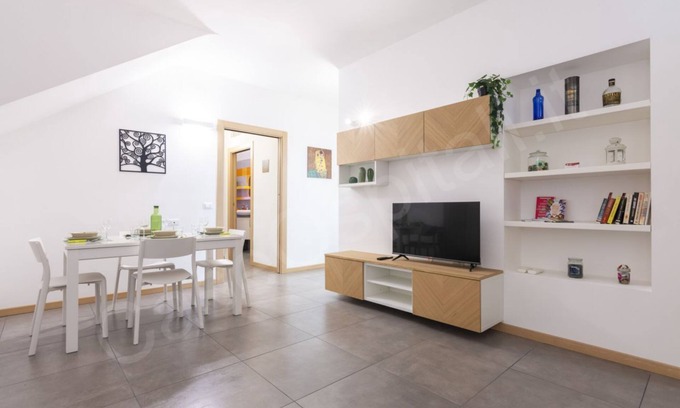 Cernusco sul Naviglio Apartment | Case Ospitali - Casa Klimt