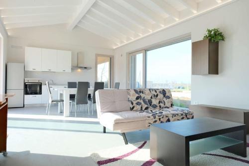 Ovest Villa | Case VR Holiday - ResiRenza