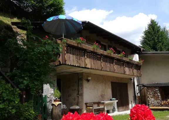 Bondo House | CASETTA INDIPENDENTE NEL VERDE PER 2/3 PERSONE