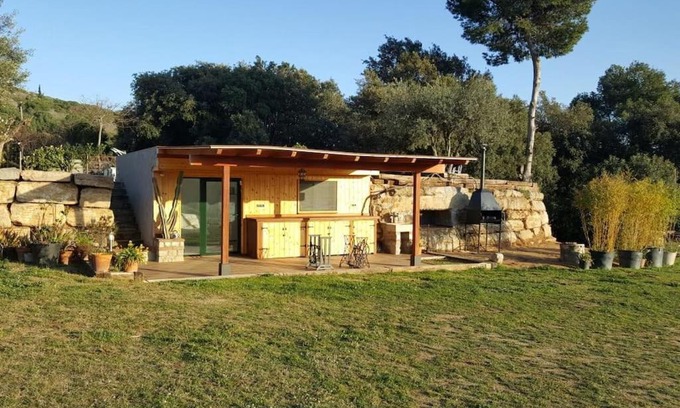 Canet de Mar Apartment | Casita en plena naturaleza con piscina y wifi gratis