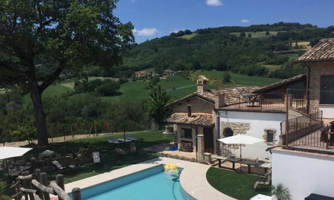 Camporotondo di Fiastrone House | Casolare Azzurro