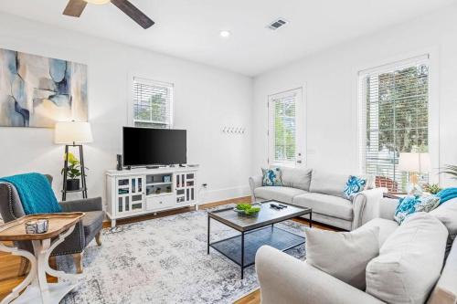 Cassine Village House | Cassine Cottage by Coastal Dreamin