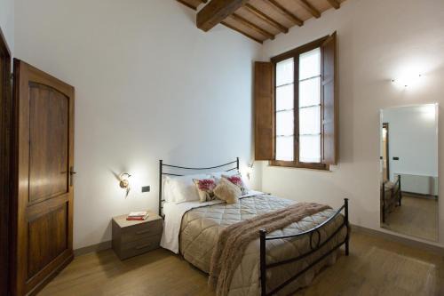 San Gimignano Apartment | Castellaccia Elegant Country House int2