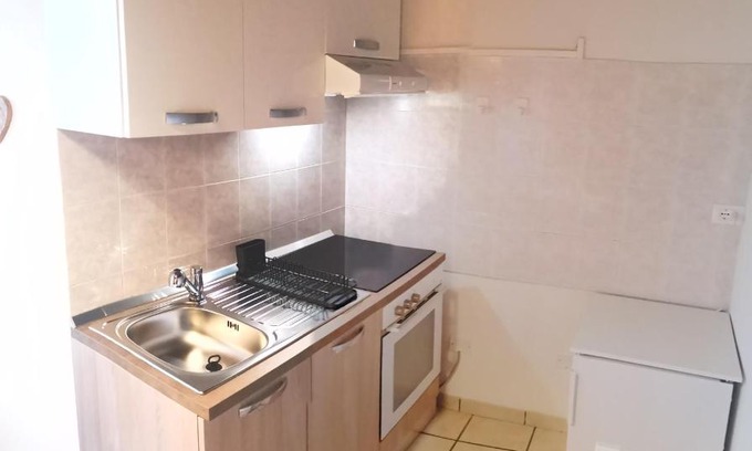 Montecarotto Apartment | Castello di montecarotto