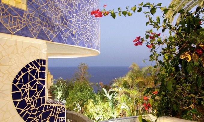 Tabaiba House | Castillo Moro. 10 Bedroom, 8 Bathroom, 3 Kitchen, Terrace, Garden, Seminaroom.