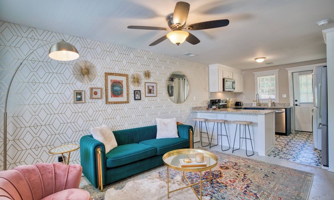 Wilmington House | Castle Street Retreat - Steps From Downtown Wilmington