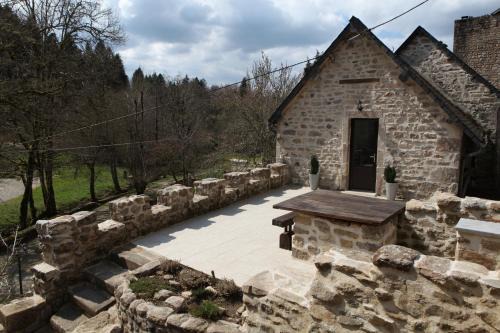 Faux-la-Montagne Apartment | Castle Terrace