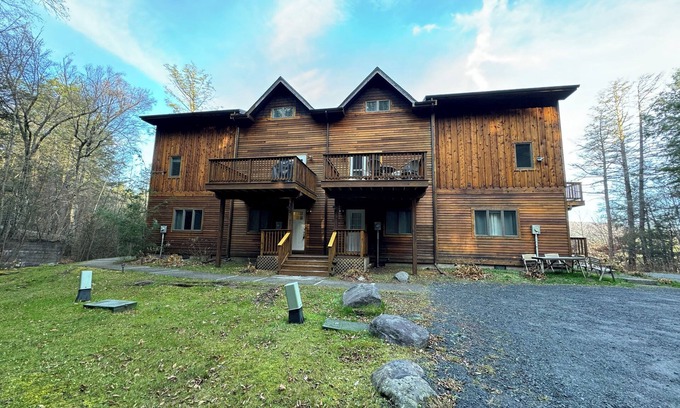 Tannersville House | Catskills Cozy Retreat - Winter Wonderland 5 min from Hunter Mtn, Waterfalls