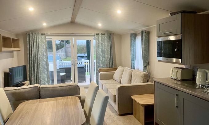 Cayton Bay Apartment | CaytonBay- Close to Beach- 8 Berth- Coffee Machine