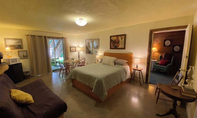 Forks Apartment | Cedar Suite near Olympic National Park