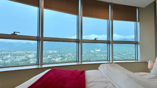 Blue Area Apartment | Centaurus Apartment Mountain View Two Bedroom