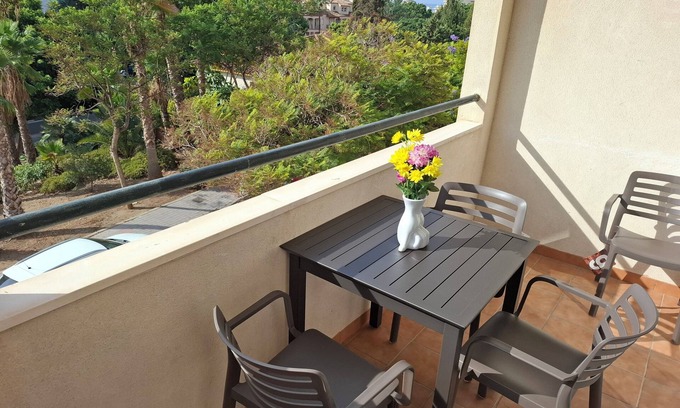 Estepona Apartment | Central 2-Bed Apartment in Estepona Port