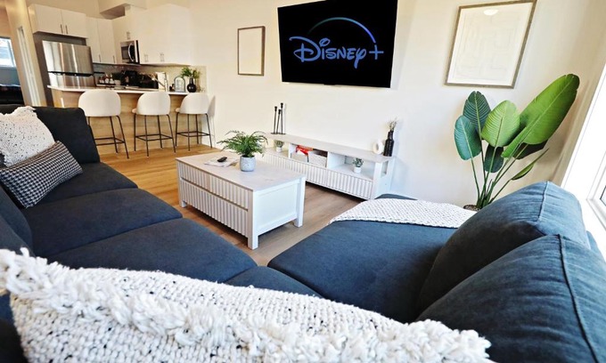 North Central Edmonton House | Central 5 Bedroom,Rogers,Commonwealth,NAIT