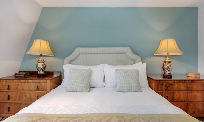 Upper Town Apartment | Central Bath near The Circus