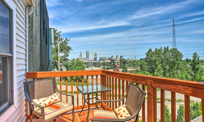 Tremont Cottage | Central Cleveland Gem w/Direct Skyline View!