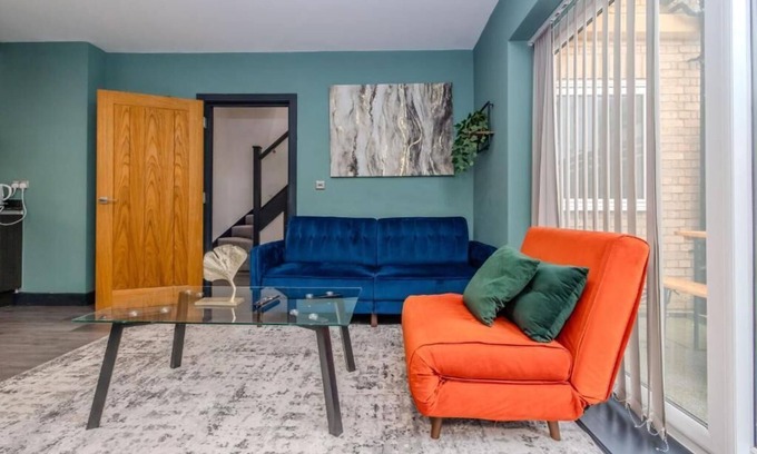 Hove Apartment | Central Hove 3 Bedroom Flat BN340BWIL